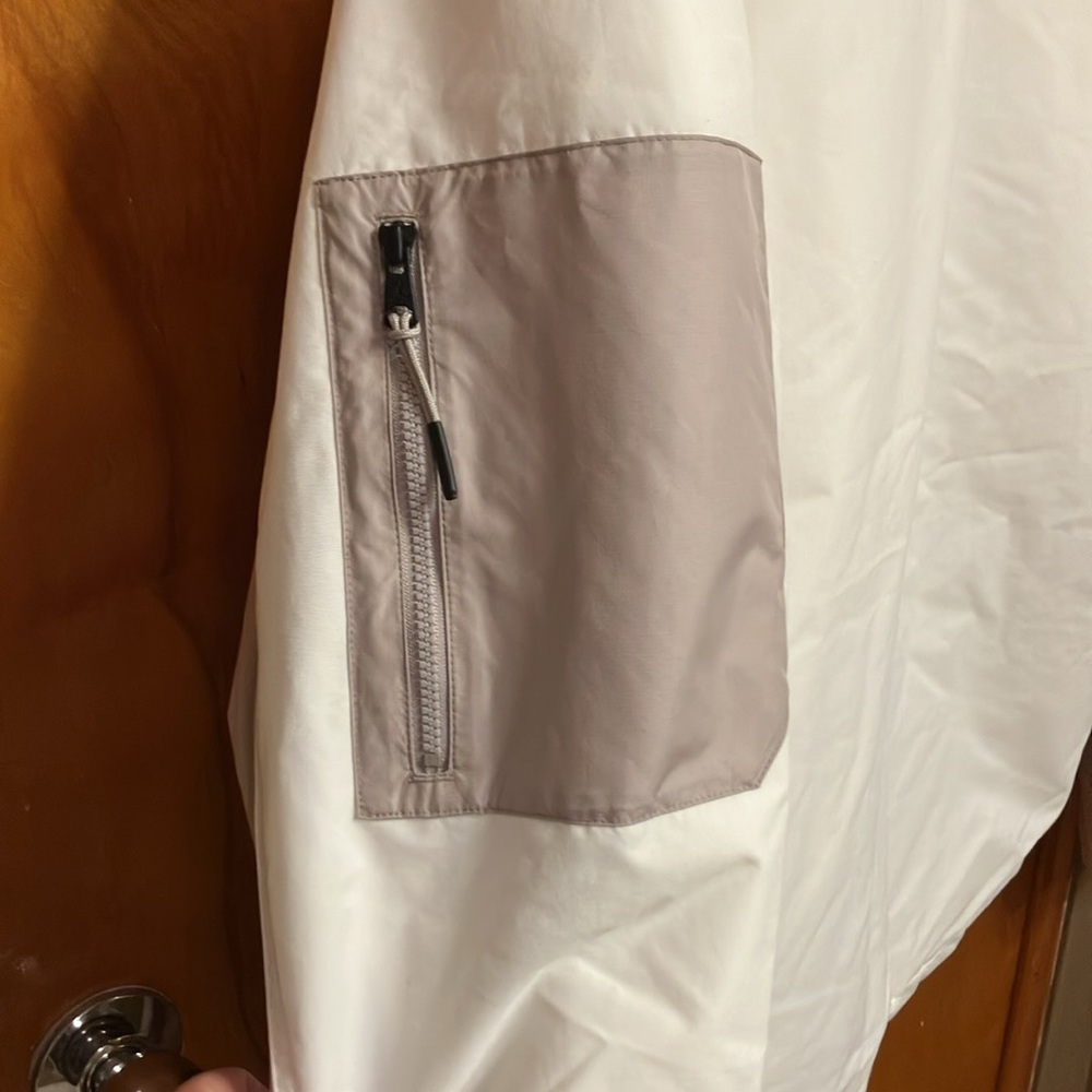 NIKE MEN’S 23 ENGINEERED PULL-OVER. JORDAN. SIZE MEDIUM. OFF-WHITE & TAUPE. NWT - Picture 11 of 14